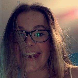 Meet your Posher, Lillian